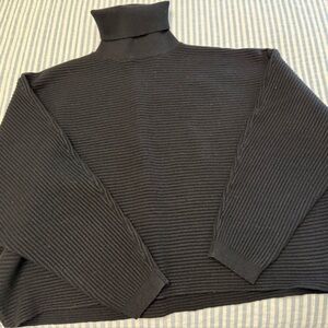 Men's Black Ribbed Turtleneck Sweater - Classic Knit
